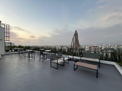 Departamento en venta de 2 dorm con estudio en zona estratégica de San Miguel - NO PAGA ALCABALA