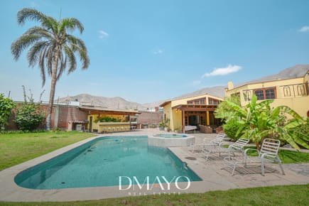 VENTA DE CASA  EN SOL DE LA MOLINA 1350M2 DE 4HABS CON PISCINA Y JACUZZI