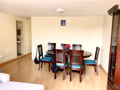 Departamento En Venta Cerca Al Ovalo De Higuereta-Piso 5 Sin Ascensor, sin cochera
