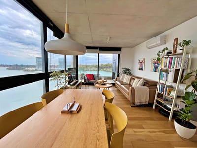 Venta de apartamento 2 Dormitorios sobre el lago Carrasco Este / Parque Miramar