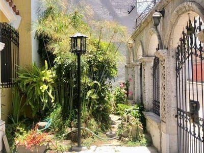CASA CERCA AL HOSPITAL GENERAL