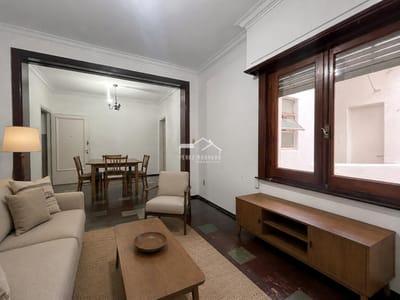 Venta apartamento 3 dormitorios  al frente. Tres Cruces