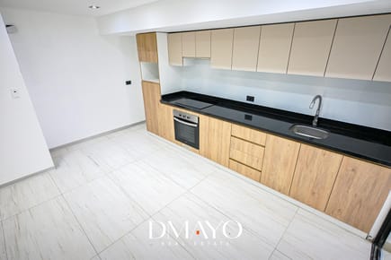 Venta Departamento Camacho. 5 Dormitorios - Cerca Universidad de Lima - 2 cocheras