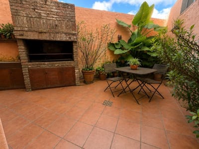 VENTA CASA PUNTA CARRETAS 4 DORMITORIOS, PH DE BAJOS CON PATIO COCHERA