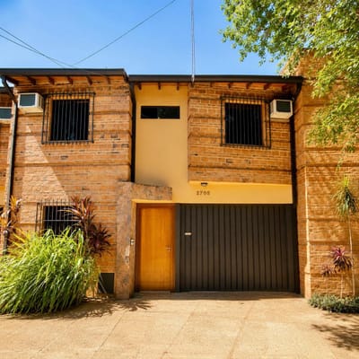 Amplio dúplex en alquiler en el barrio Ycua Sati, zona Paseo La Galería