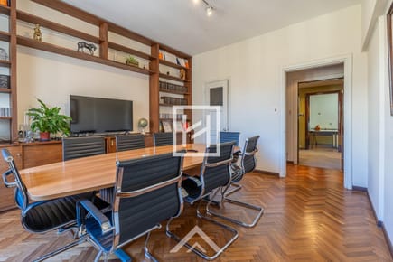 Alquiler Gran Oficina en Ciudad Vieja | 150 m² | Destacada ubicación