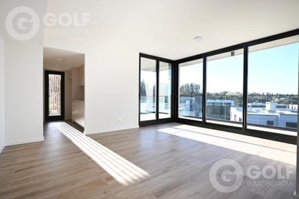 Venta apartamento de 2 dormitorios con terraza parrillero en Carrasco