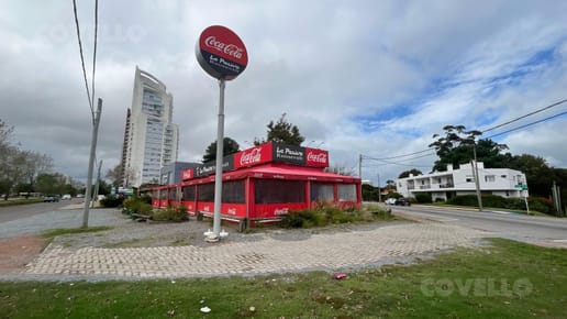 Local en venta sobre Av. Roosevelt
