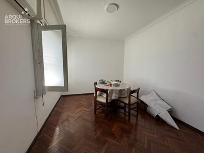 Apartamento de tres dormitorios en venta con renta en Tres Cruces - 204