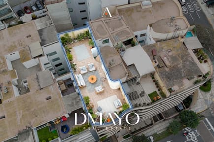 MIRAFLORES EN VENTA CON 164 m2 de AIRES con depósito ,a pasos del malecón y Balboa Strip