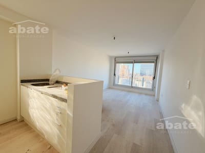 Alquiler apartamento 1 dormitorio con patio , opción de garaje en Cordón