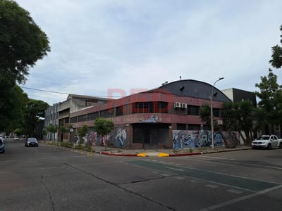 VENTA Depósito Local con Renta La Comercial Emilia Pardo Bazán