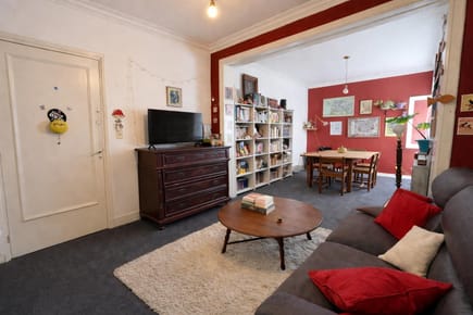 Venta apartamento 3 dormitorios con balcón. Tres Cruces (Alquilado)