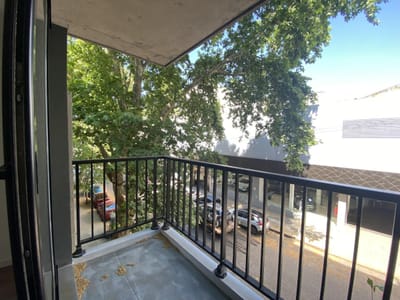Venta De Apartamento 2 Dormitorios, Terraza Al Frente. Entrega Inmediata!
