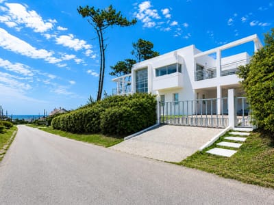 Casa en alquiler temporario en Manantiales – 3 dormitorios, piscina y vista al mar