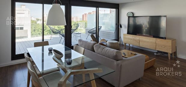 Venta apartamento penthouse dos dormitorios en Barrio Sur - 1001