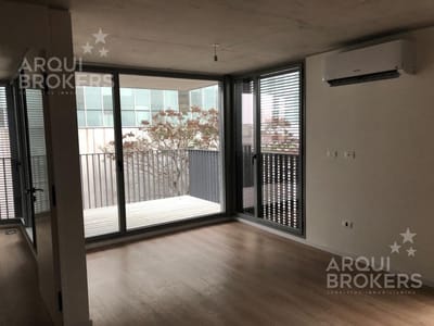 Apartamento penthouse dúplex de 3 dormitorios en venta en Centro - 1001