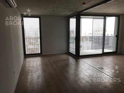 Apartamento tres dormitorios en venta con renta en Centro - 205
