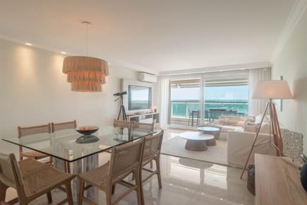 Apartamento Premium en Le Jardin – Piso Alto con Vista al Mar 3 Dormitorios – Playa Mansa