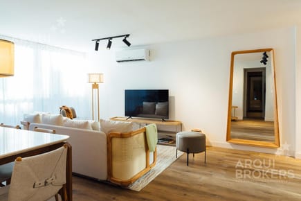 Apartamento  de dos dormitorios en venta en Pocitos - 201