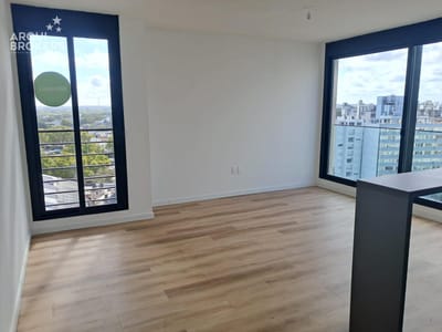 Apartamento de 2 dormitorios en alquiler en Cordón - 1003