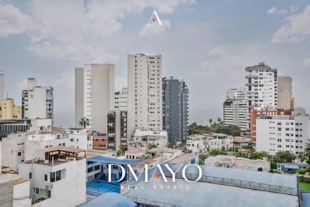 Departamento de 72 m² con amplio balcón  –muy cerca a Malecón Cisneros