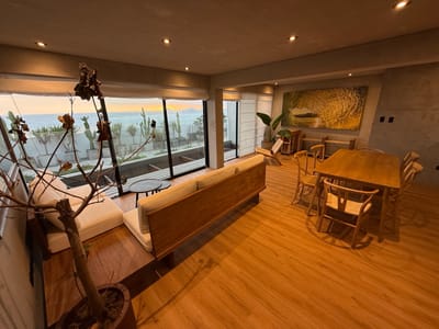 Duplex de estreno con vista al mar en alquiler 4 dorm c/ baño propio 2 cocheras