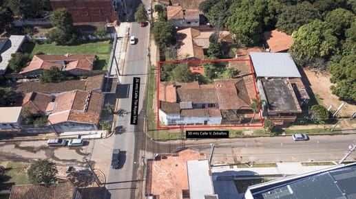En venta Terreno en esquina en Centro de Luque zona comercial   