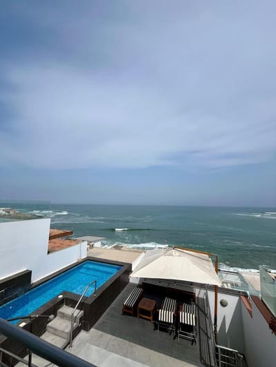 Casa en venta piscina vista al mar playa Caballeros Punta Hermosa