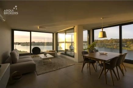 Apartamento dúplex de dos dormitorios en venta en Parque Carrasco - 1711B