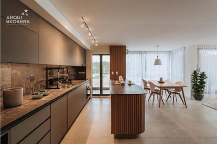 Apartamento de dos dormitorios en venta en Parque Carrasco - 215A