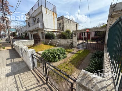 Venta de Casa padrón único en  Buceo, próx. Av. Rivera y Solano López