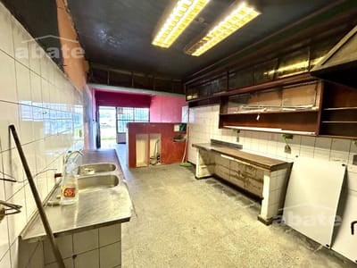 Alquiler local comercial sobre Cno Carrasco, próximo Av. del Lago- Paso Carrasco