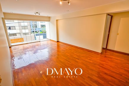 Venta departamento 2do piso 3 dormitorios 1 cochera y porteria 24h en Chacarilla