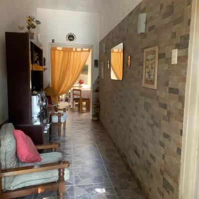 Casa en  Malvin, con garage, acepta Bacno