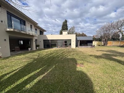 Casa en Carrasco Sur a metros de Arocena