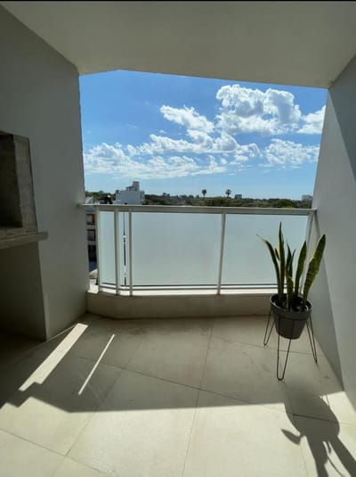Alquiler Monoambiente con Garaje Terraza y Parrillero a pasos del Shopping