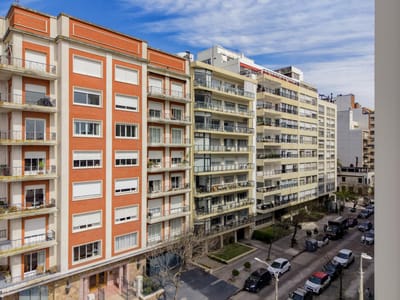  Venta Apartamento 3 dormitorios mas servicio 186m2+15 m2 terraza,a mts de rambla Punta Carretas