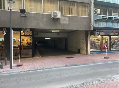 Venta Garage Ciudad Vieja