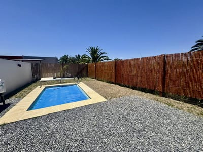 Alquiler/Venta de Casa de 2 dormitorios con piscina en Real de San Carlos, Colonia del Sacramento.