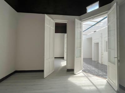 Alquiler apartamento  de dos (2)  dormitorios en  Pocitos