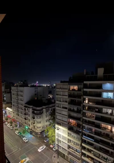 Venta de apartamento monoambiente. Equipado y amueblado en Cordón: 18 de Julio y Requena