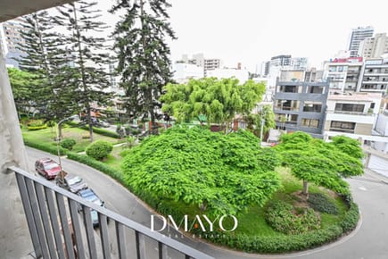 Venta Departamento frente a parque en Barranco