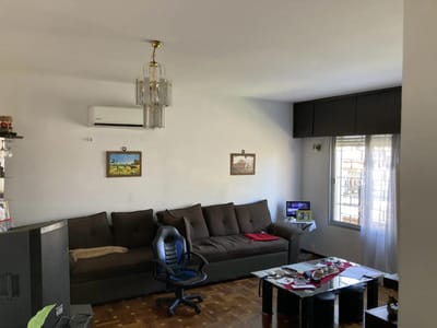 Venta De Casa Con 3 Dormitorios Y Salón De Fiesta En Maroñas  