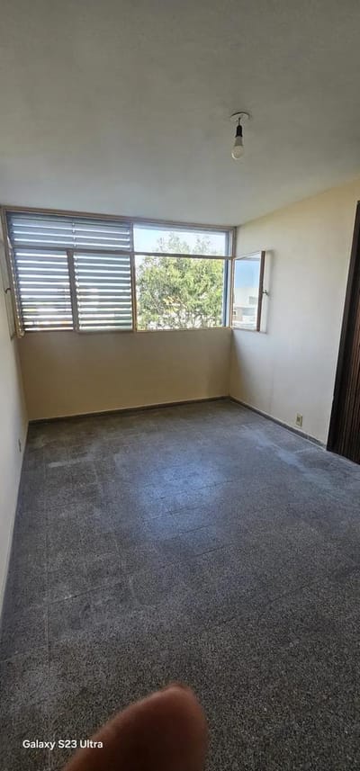 Venta De Apartamento En El Buceo, 2 Dormitorios y Muy Luminoso