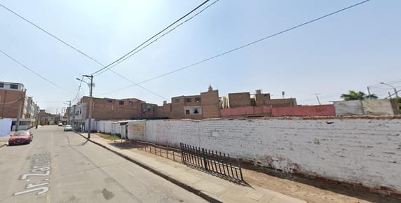 Terreno en  venta de 900 mts2 en La Perla, Bellavista - Callao.