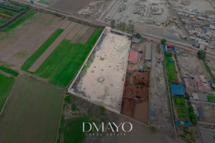 Venta de terreno en zona de ALMACENES 7278m2 CERCO PERIMETRICO de concreto en Lurin
