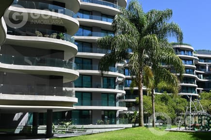 Alquiler apartamento de 2 dormitorios con garaje para un auto, vista al mar, Forum Puerto del Buceo