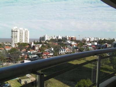 Torres Náuticas - Piso 8 al frente - 3 dorm  con gge doble