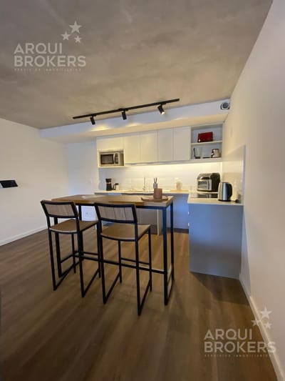 Apartamento  de dos dormitorios en venta en Pocitos - 202